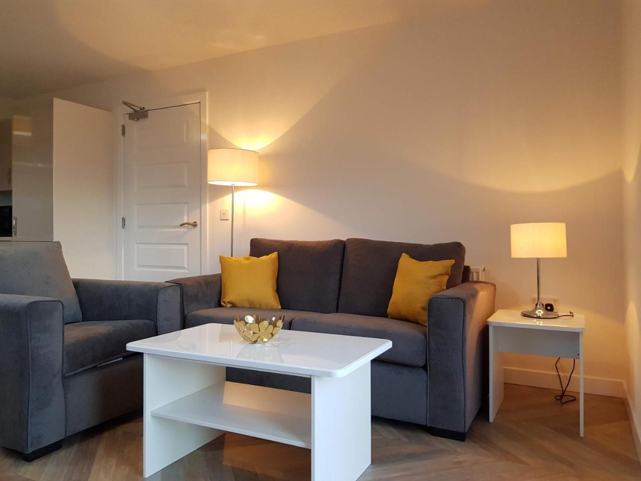 3 Royal View Apartments Stirling Buitenkant foto